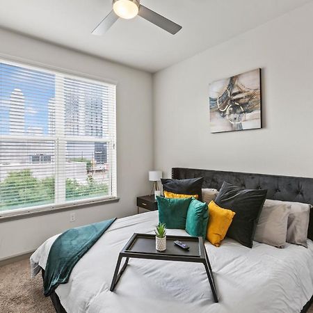 Luxury Apartment With King Bed And Pool And Free Parking 4 Houston Exteriör bild