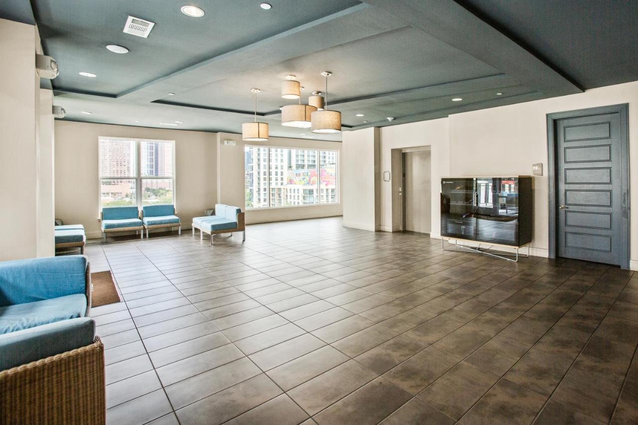 Luxury Apartment With King Bed And Pool And Free Parking 4 Houston Exteriör bild